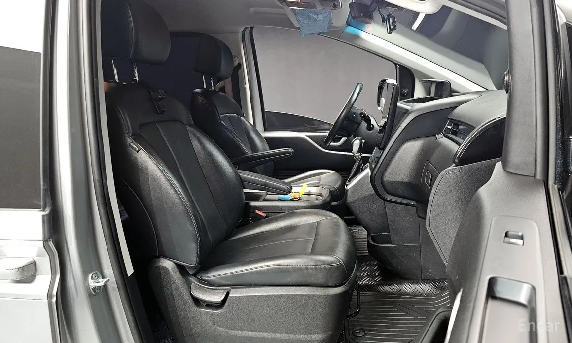 Hyundai Staria 2021 L3.5 Cargo 5-Seater