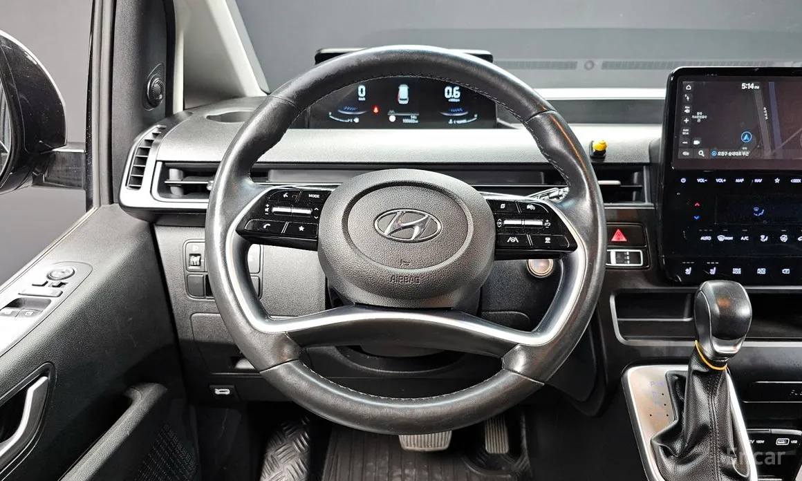 Hyundai Staria 2021 L3.5 Cargo 5-Seater
