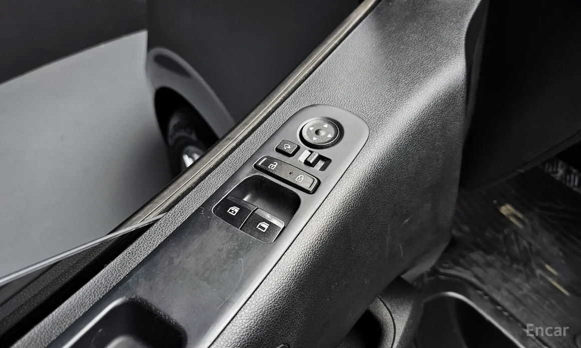 Hyundai Staria 2021 L3.5 Cargo 5-Seater