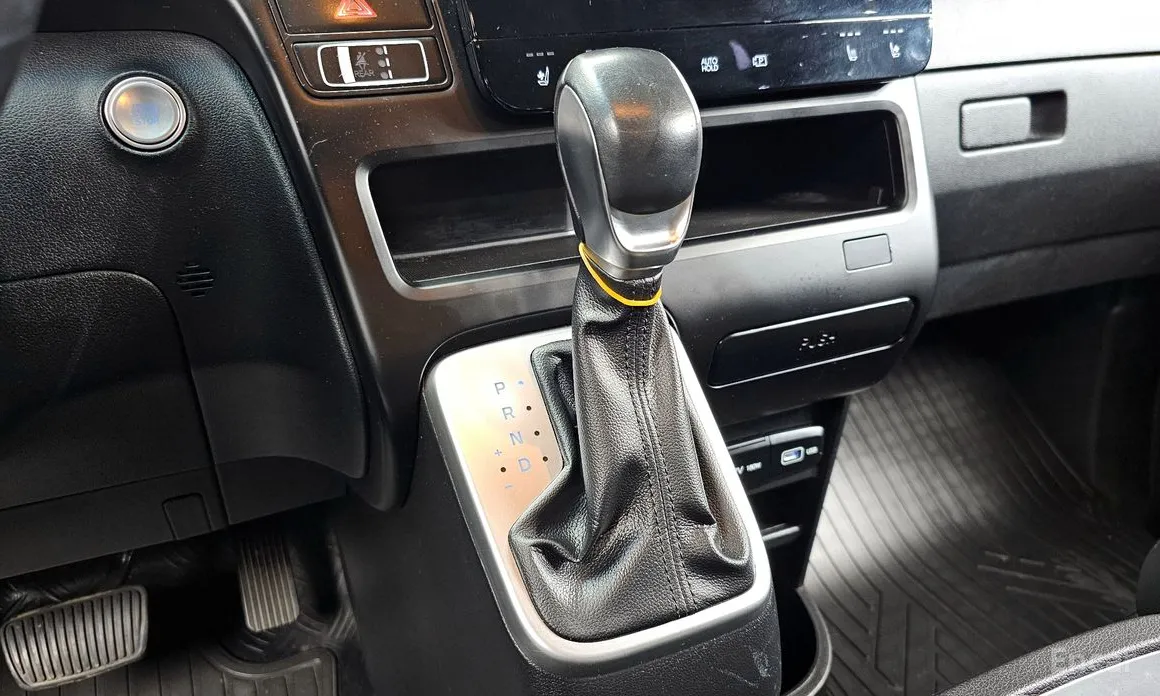 Hyundai Staria 2021 L3.5 Cargo 5-Seater