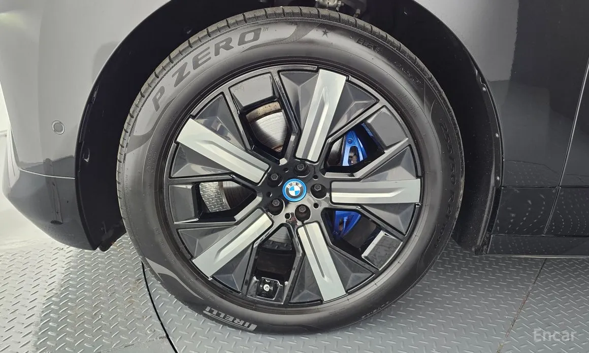 BMW iX 2021 xDrive50 Sports Plus