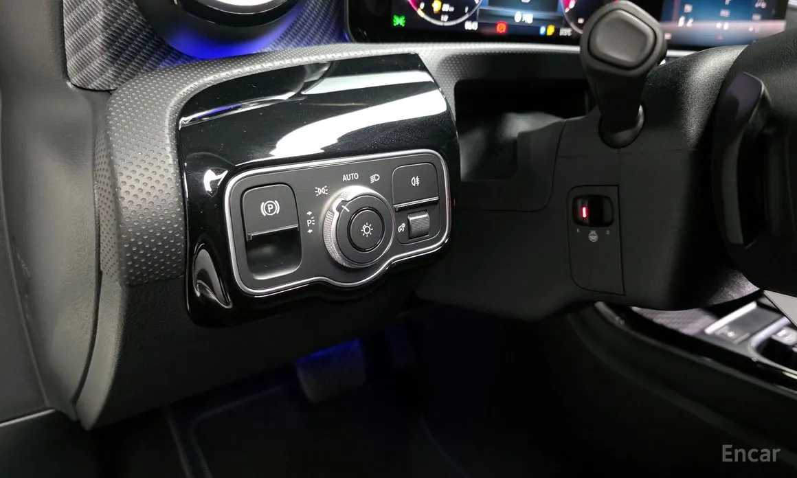 Mercedes-Benz A-Class 2019 A220 Hatchback