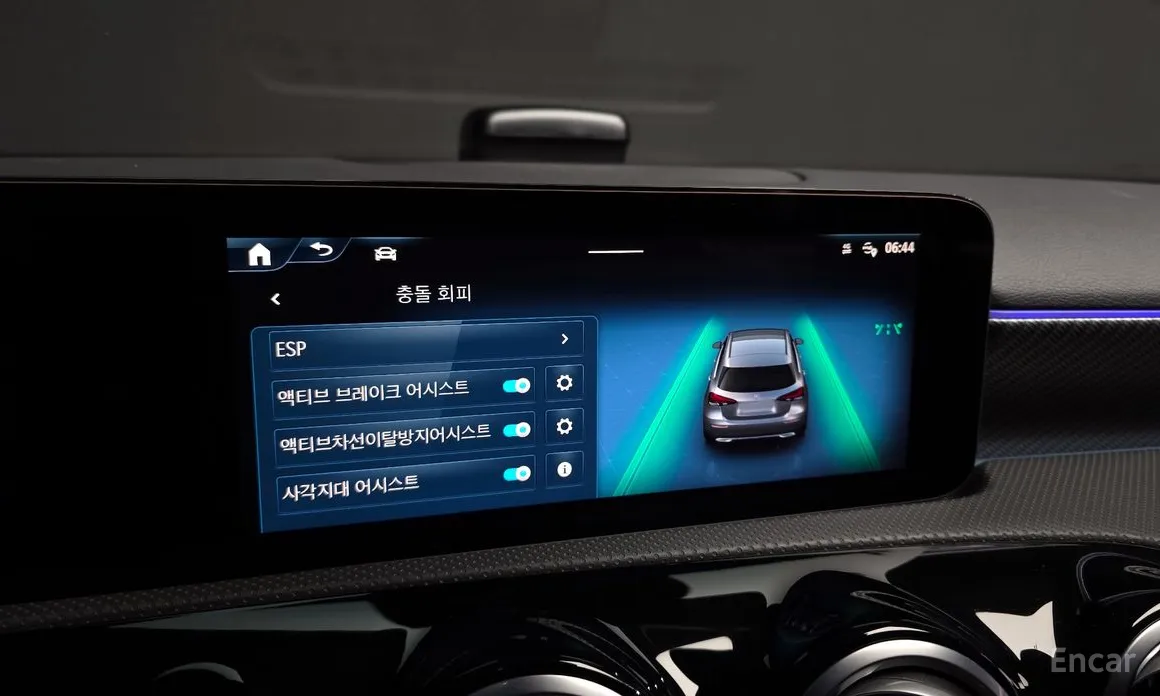 Mercedes-Benz A-Class 2019 A220 Hatchback