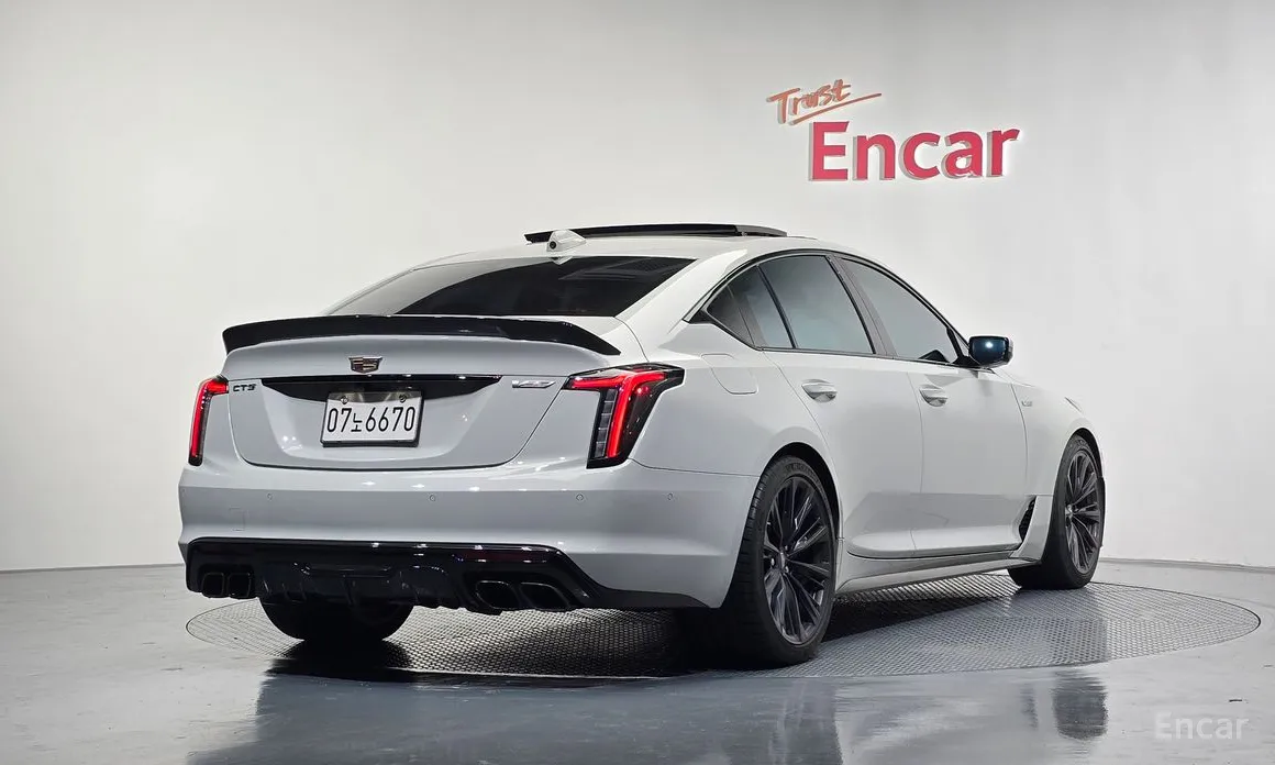 2022 Cadillac CT5-V