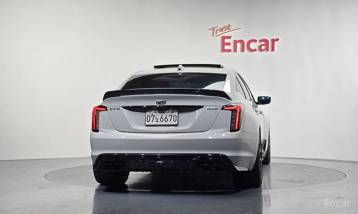 2022 Cadillac CT5-V