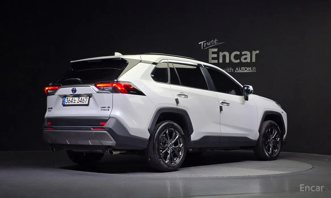 Toyota RAV4 2019 2,5 4WD Hybrid LTD