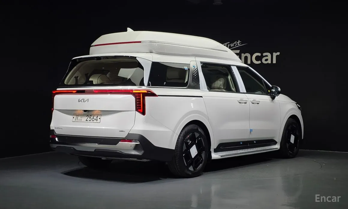 Kia Carnival 2023 HEV 9-Seater Hi-Limousine