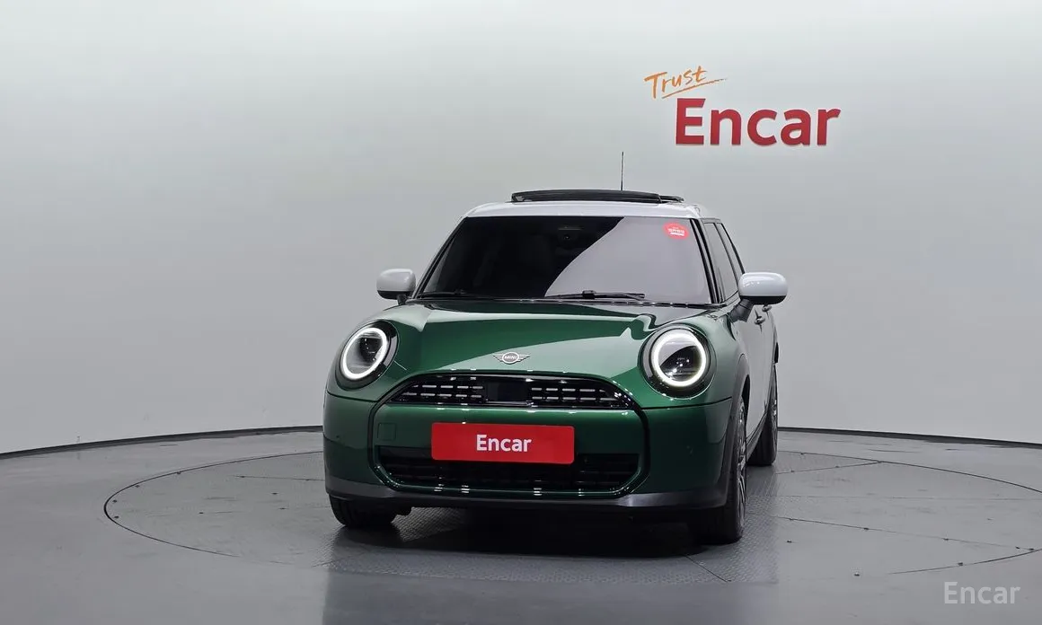 Mini Cooper 2024 5Door Classic