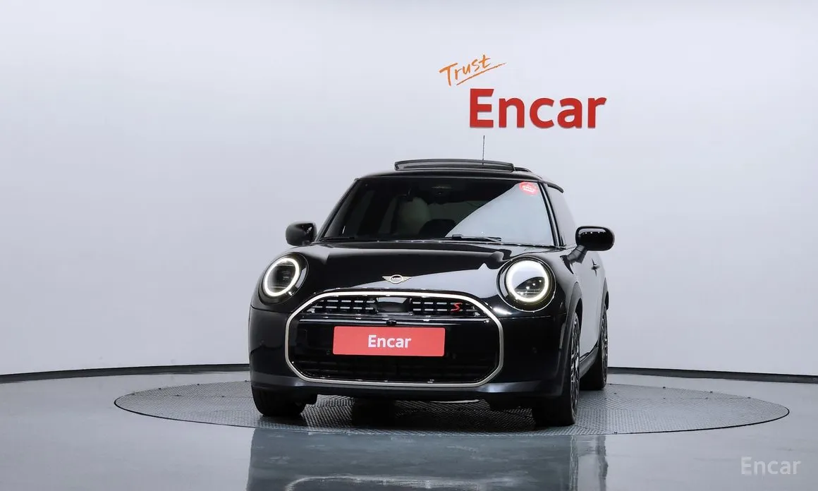 Mini Cooper 2024 Favoured