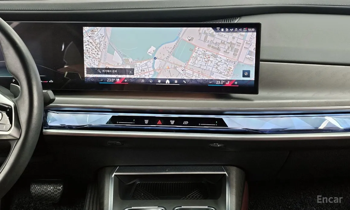 BMW 7 Series 2022 740i sDrive Design Pure Excellence