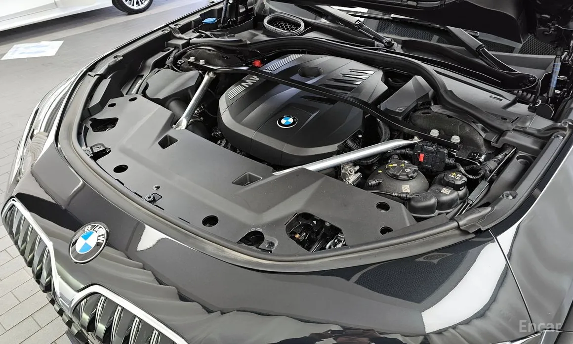 BMW 7 Series 2022 740i sDrive Design Pure Excellence