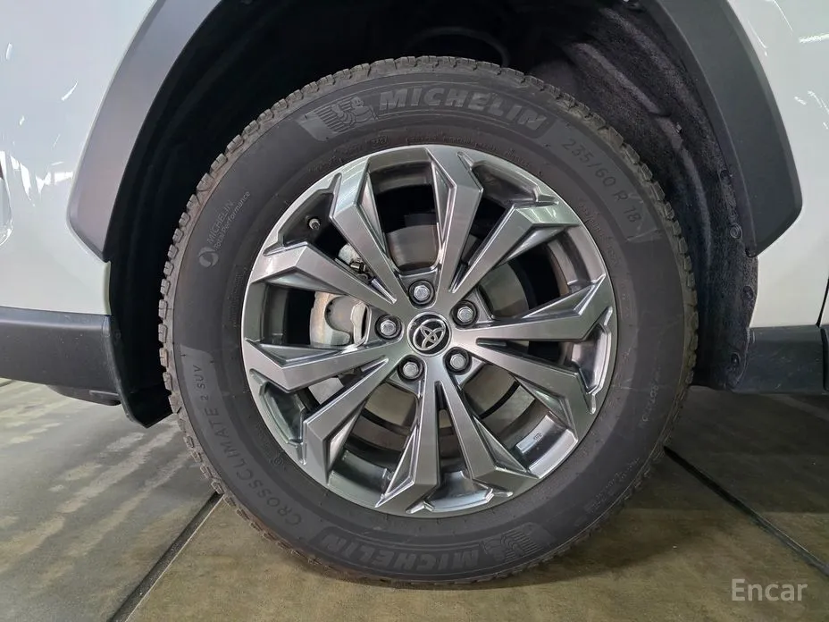 Toyota RAV4 2019 2,5 4WD Hybrid LTD