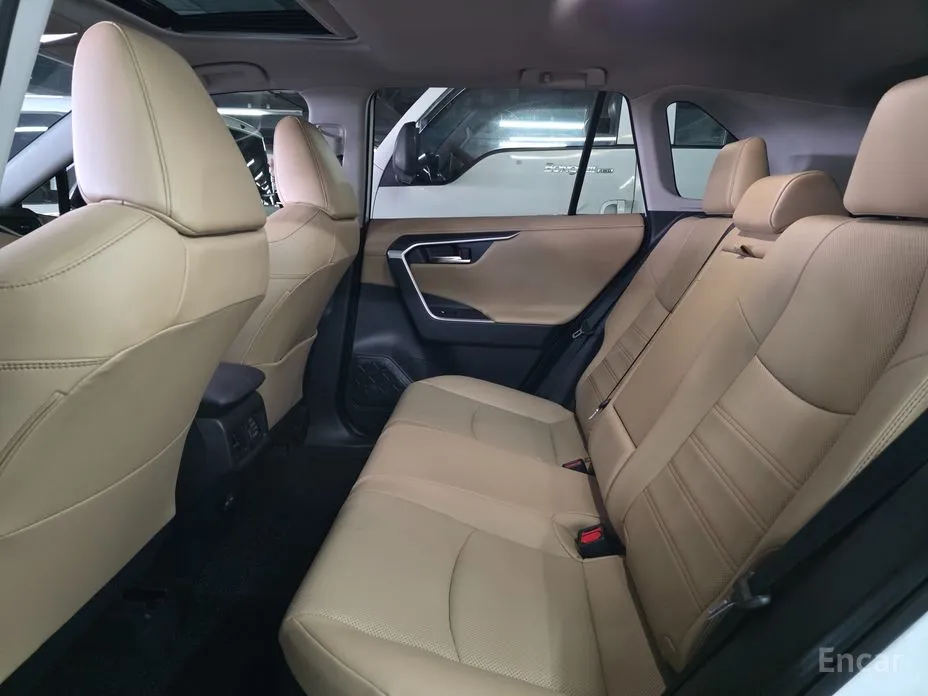 Toyota RAV4 2019 2,5 4WD Hybrid LTD