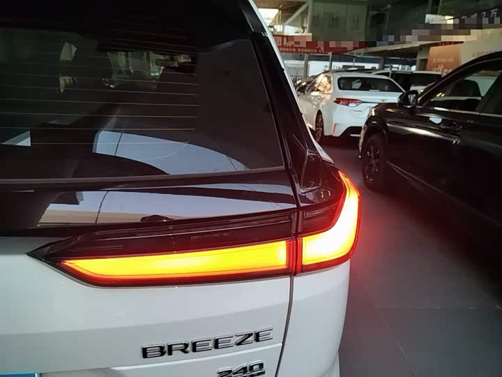 Honda Breeze 2023 2023款 240TURBO 两驱精英版 5座