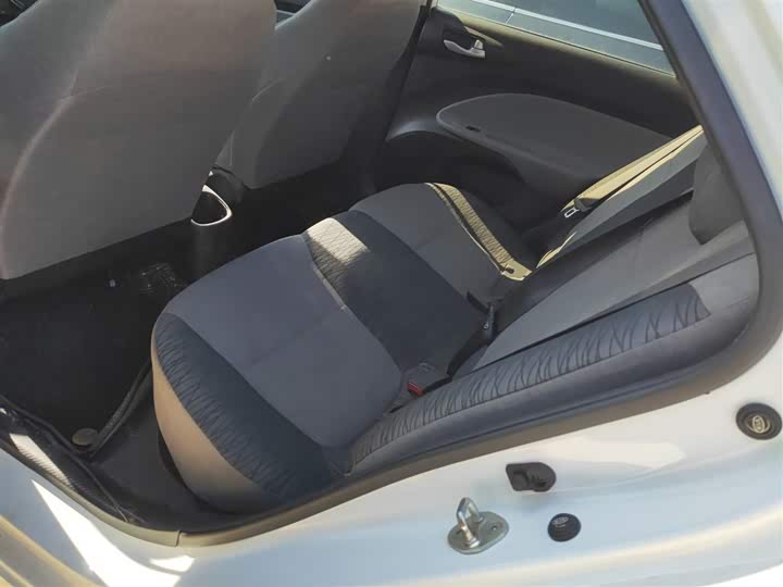 Kia Pegas 2020 2020款 改款 1.4L 自动舒适天窗版