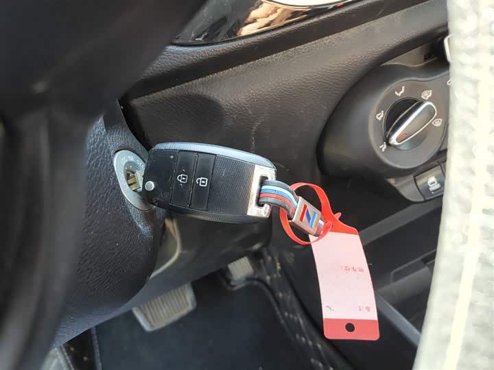 Kia Pegas 2020 2020款 改款 1.4L 自动舒适天窗版