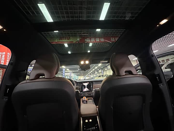 Volvo S90 2025 2025款 B5 智雅豪华版