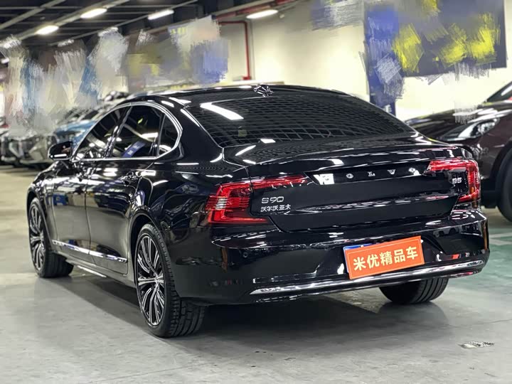 Volvo S90 2025 2025款 B5 智雅豪华版