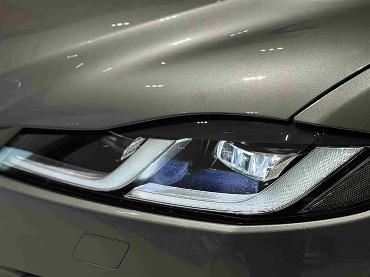 Jaguar F-Pace 2024 2024款 P250 R-Dynamic SE