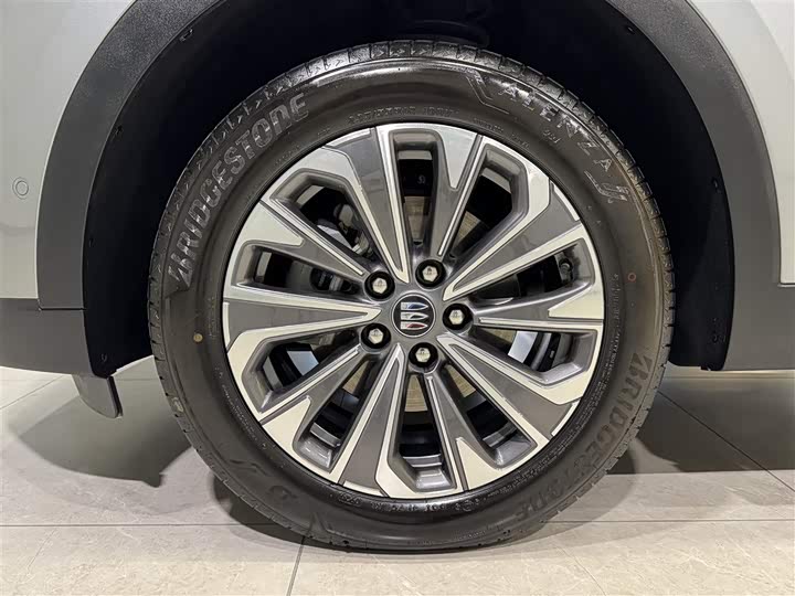 Buick Envision Plus 2024 2024款 昂科威Plus 28T 四驱尊享版