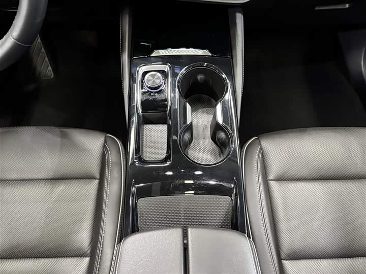 Buick Envision Plus 2024 2024款 昂科威Plus 28T 四驱尊享版