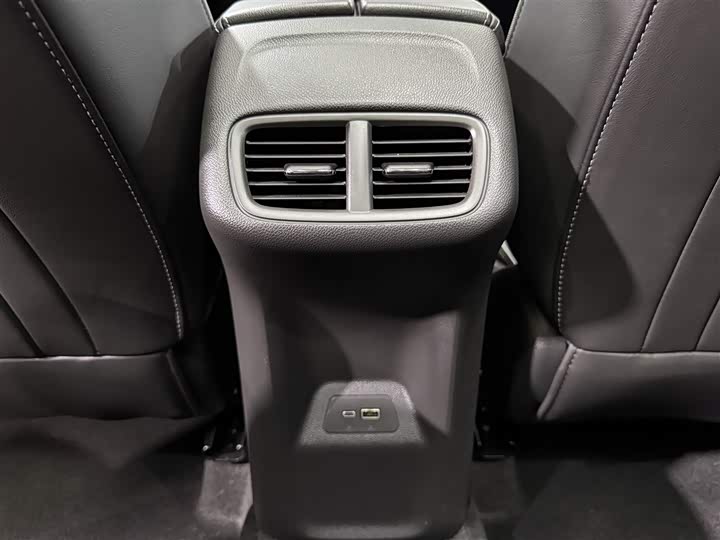 Buick Envision Plus 2024 2024款 昂科威Plus 28T 四驱尊享版