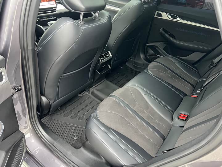 Geely Preface 2025 2025款 东方曜 2.0TD 望月版