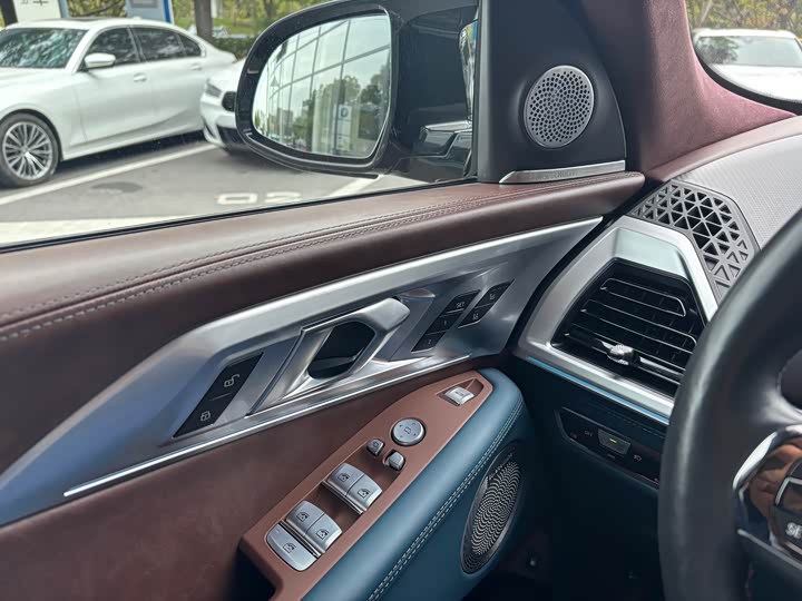 BMW XM 2023 2023款 基本型