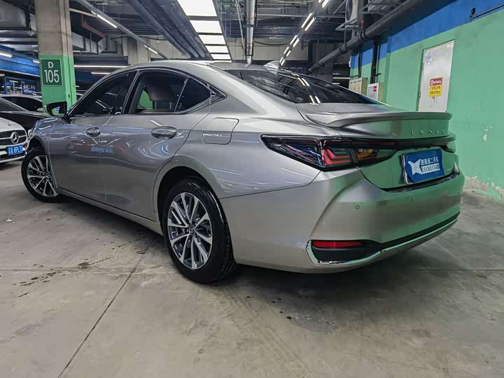 Lexus ES 2025 2025款 200 臻享版