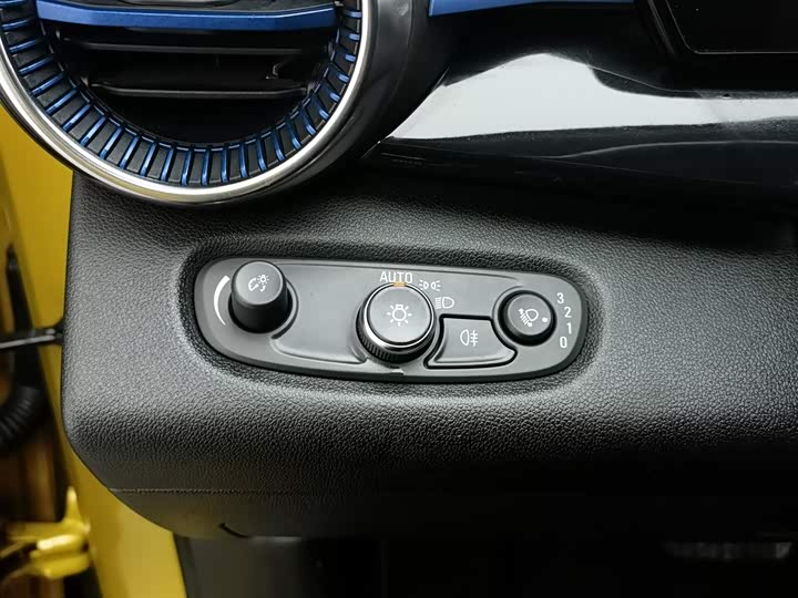 Chevrolet Seeker 2022 2022款 1.5T CVT潮智版