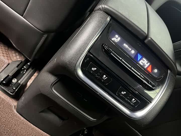 Buick Enclave 2022 2022款 652T 四驱尊享旗舰型 6座