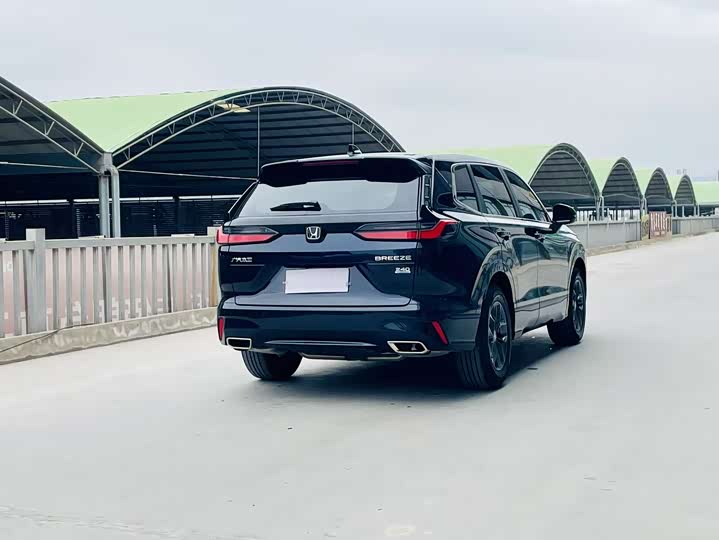 Honda Breeze 2025 2025款 240TURBO 两驱豪华版 5座