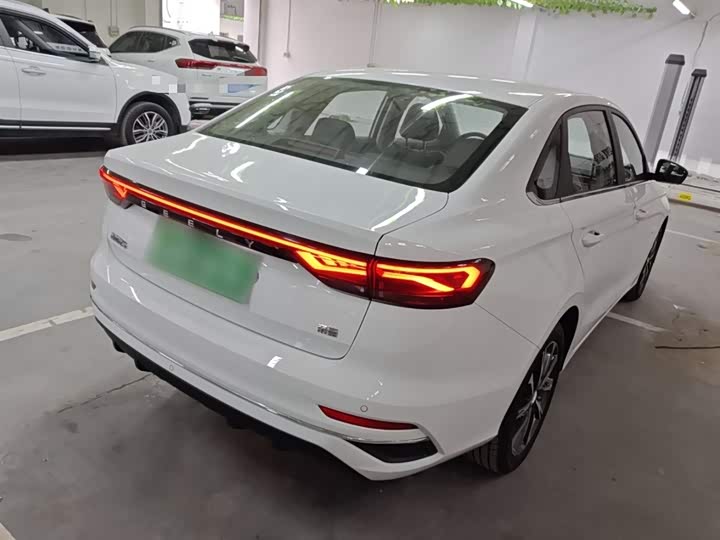 Geely Emgrand 2025 2025款 第4代 1.5L CVT尊贵型