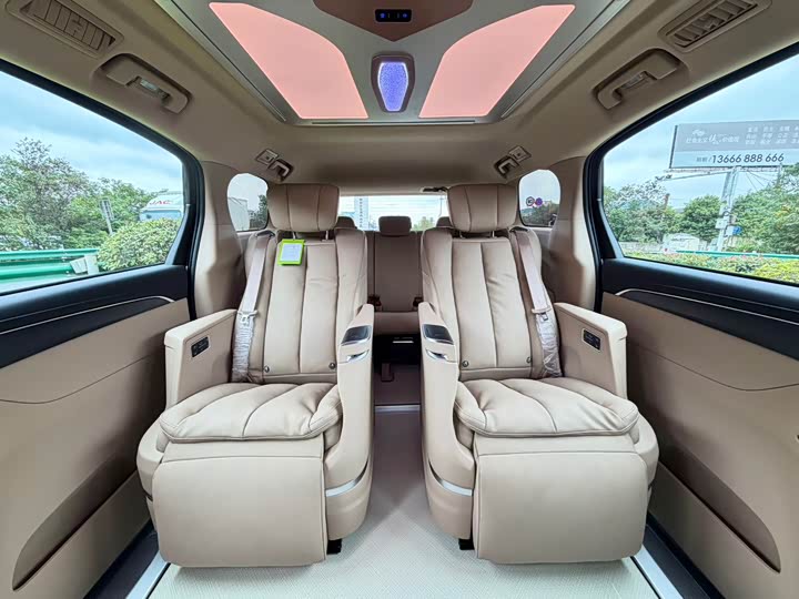 Buick GL8 ES 2025 2025款 陆上公务舱 舒适DG版