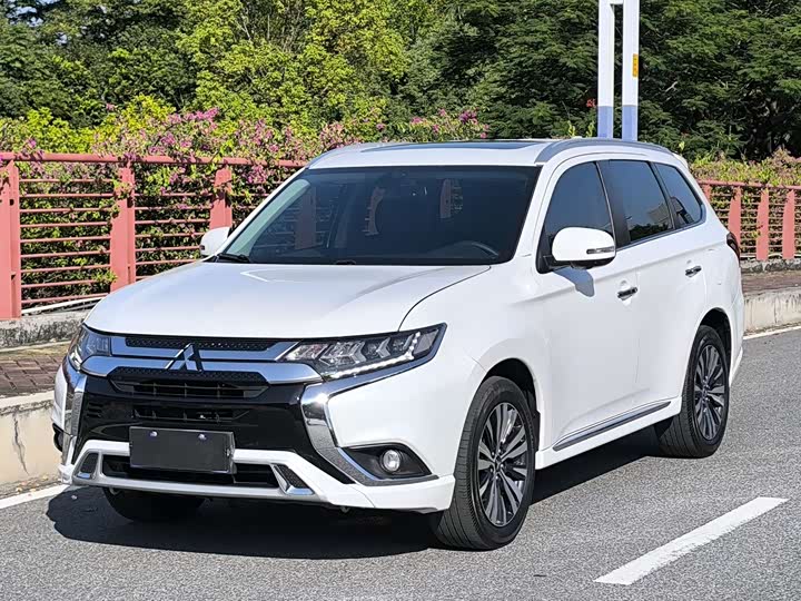 2021 Mitsubishi Outlander