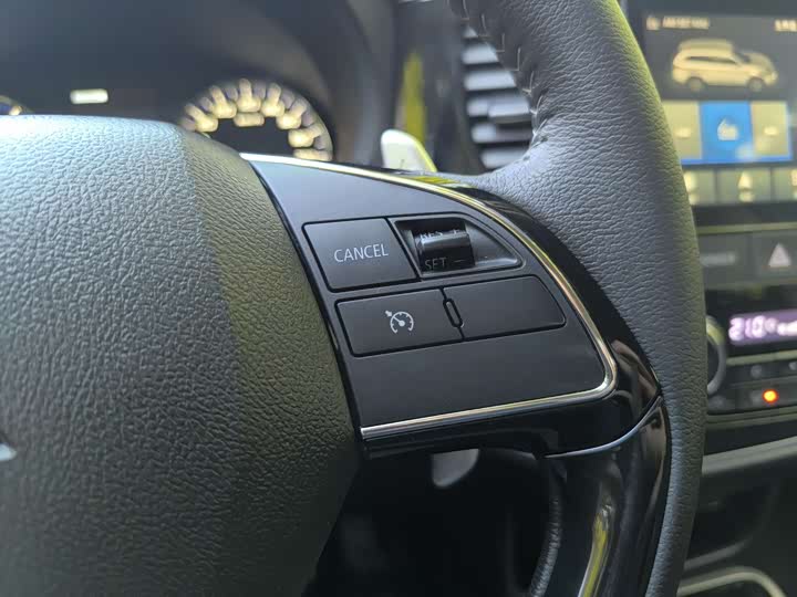 Mitsubishi Outlander 2021 2021款 2.4L 四驱致享版 7座