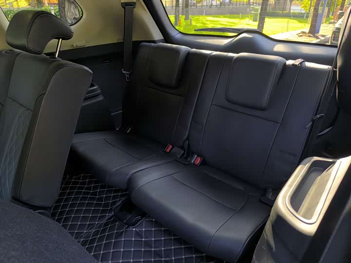 Mitsubishi Outlander 2021 2021款 2.4L 四驱致享版 7座