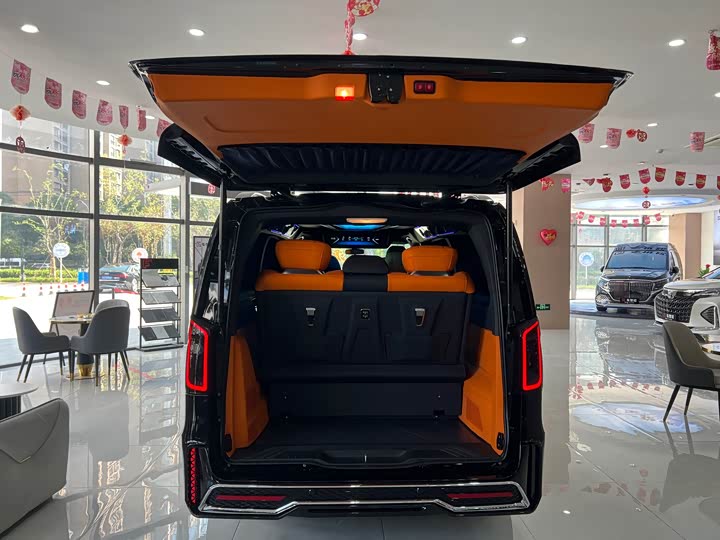 Mercedes-Benz Vito 2024 2024款 2.0T 商务版 7座