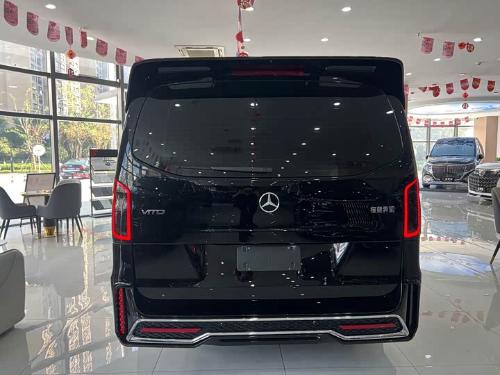 Mercedes-Benz Vito 2024 2024款 2.0T 商务版 7座