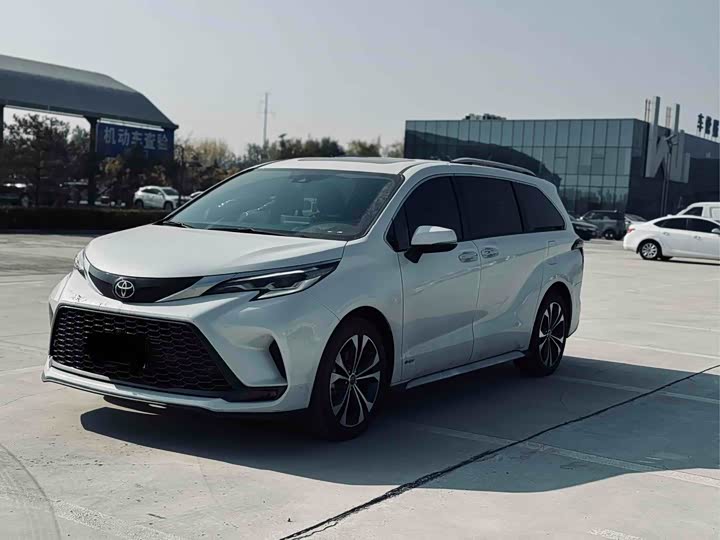 Toyota Granvia 2024 2024款 2.5L混动 尊贵PLUS版