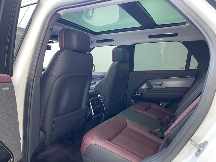 Land Rover Range Rover Sport 2024 2024款 400PS Dynamic SE