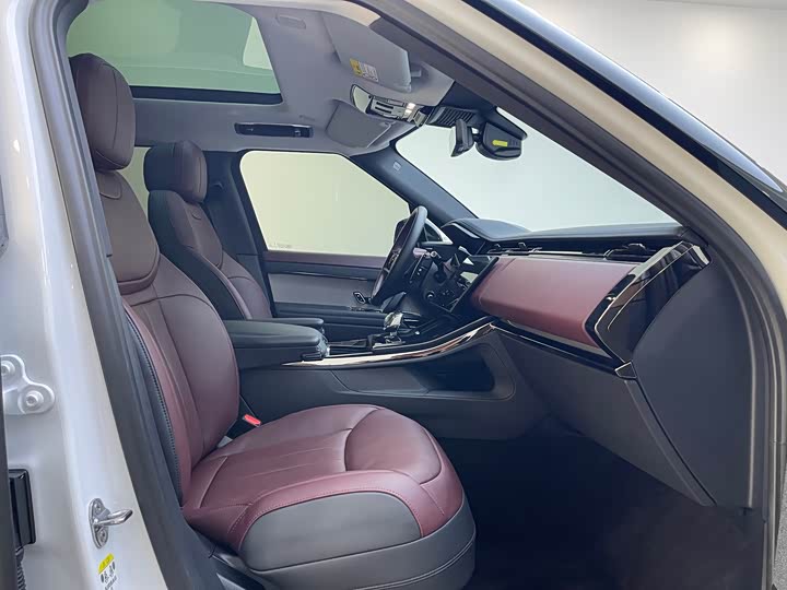 Land Rover Range Rover Sport 2024 2024款 400PS Dynamic SE