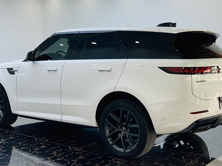 Land Rover Range Rover Sport 2024 2024款 400PS Dynamic SE