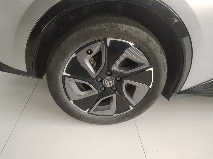 Toyota bZ3 2024 2024款 517km 精英 PRO