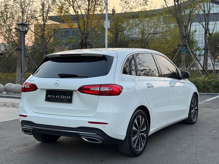 Mercedes-Benz B-Class 2022 2022款 B 180 时尚型