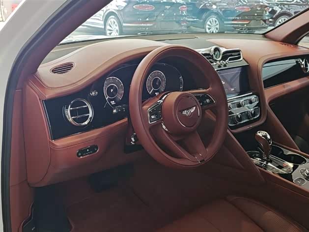 Bentley Bentayga 2024 2024款 4.0T V8 长轴距版