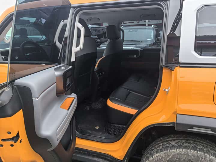 BAIC Beijing BJ40 2024 2024款 2.0T 全新城市猎人版 至尊型