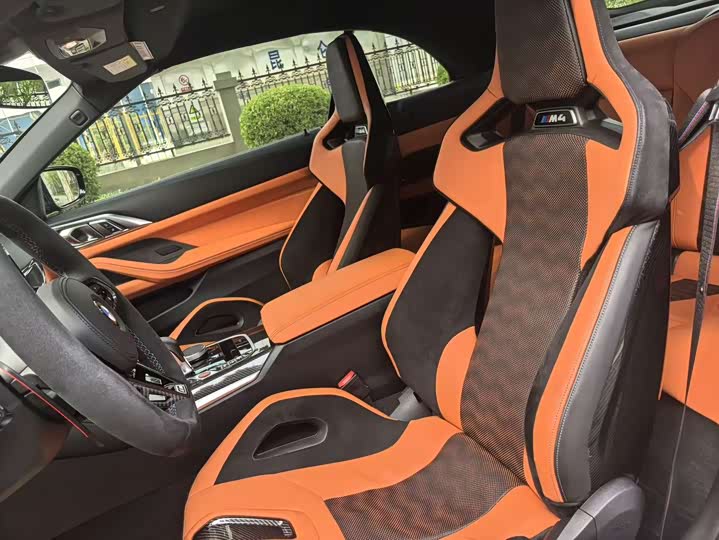 BMW M4 2024 2024款 M4敞篷轿跑车 M xDrive 雷霆版