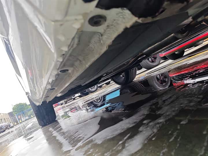 Geely Monjaro 2025 2025款 东方曜 2.0TD 自动揽星版