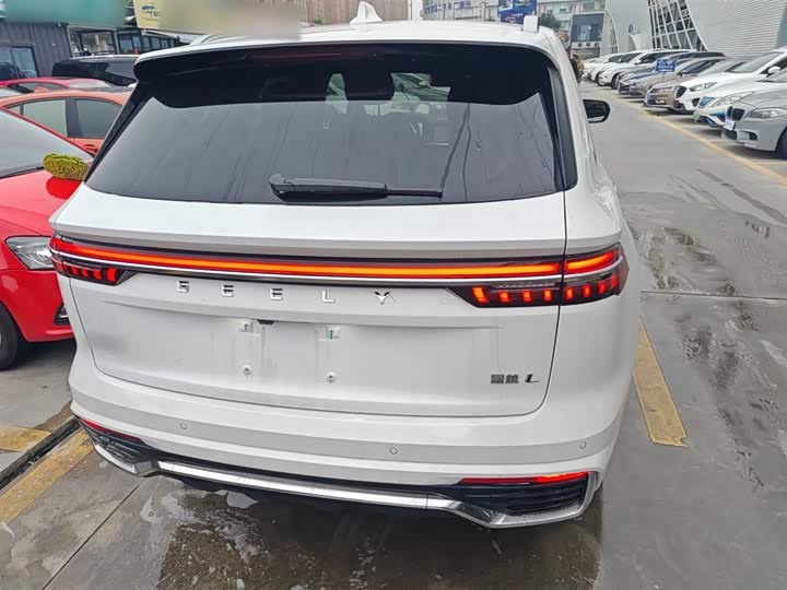 Geely Monjaro 2025 2025款 东方曜 2.0TD 自动揽星版
